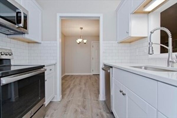 Foto del edificio - 14 Maple Crest Cir