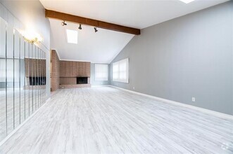 Building Photo - 3553 High Mesa Dr
