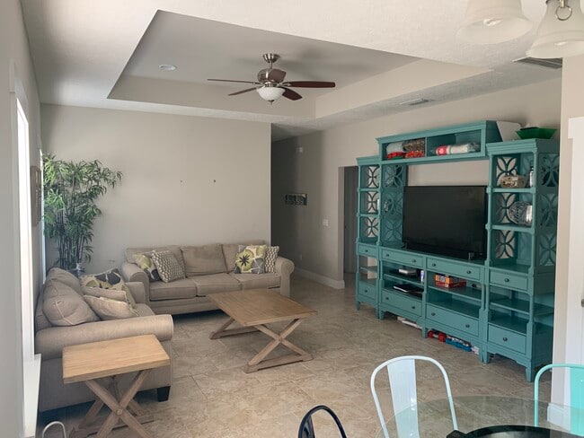 Foto del edificio - 161 Escanaba Ave