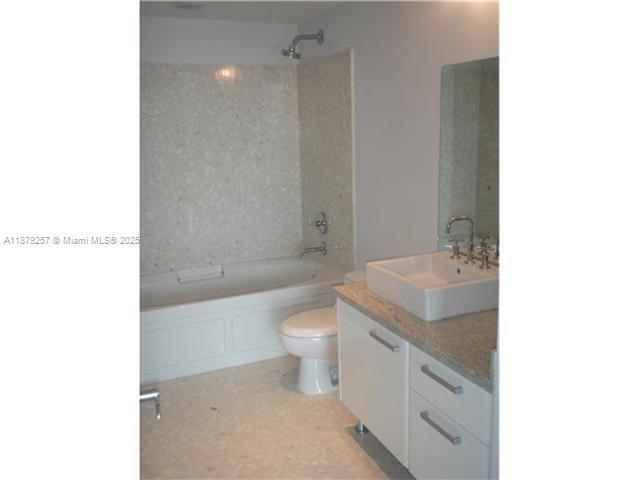 Foto del edificio - 185 SW 7th St