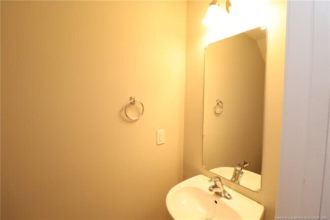 Foto del edificio - 110 Fanwood Ct