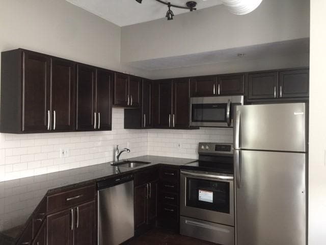 Primary Photo - 2 bedroom in Cleveland OH 44115