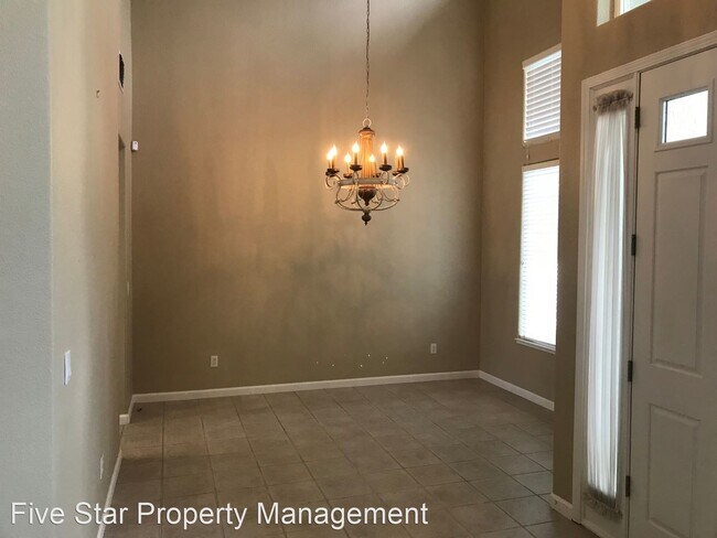 Building Photo - 4 br, 3 bath House - 4005 Corte Bella