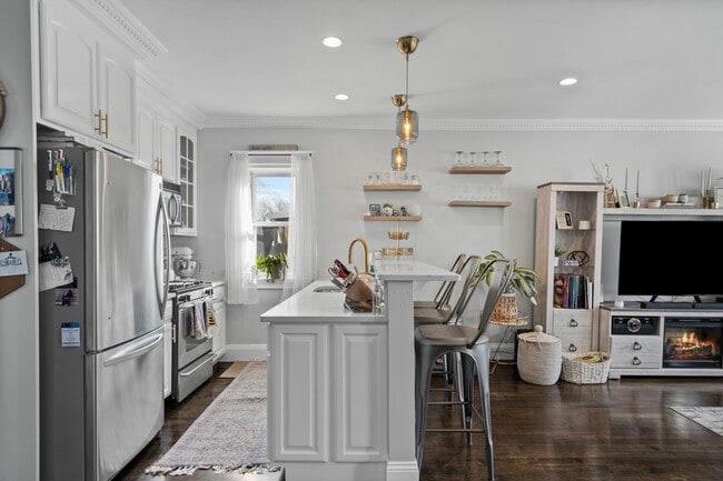 Photo - 174 W 9th St Apartment