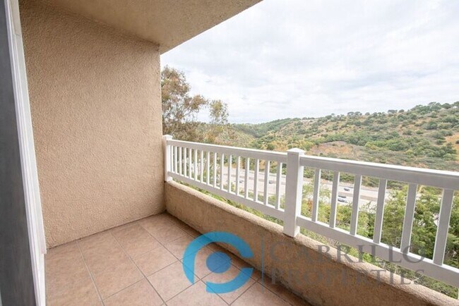 Building Photo - 3030 Suncrest Dr