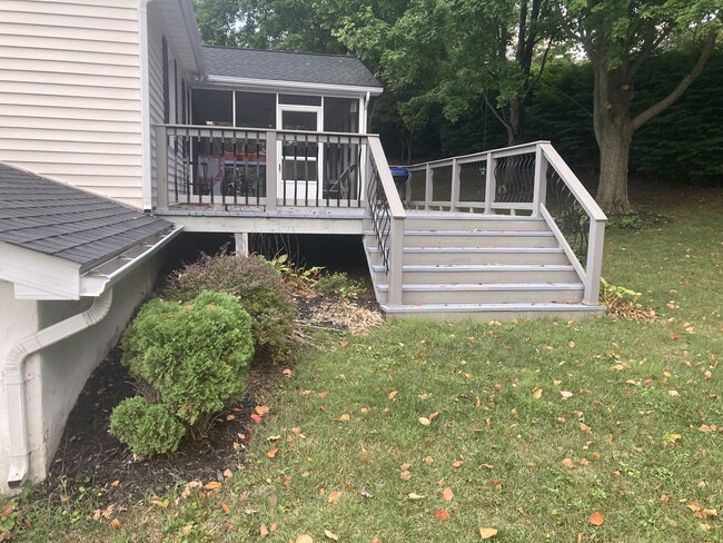 Private backyard living - 7288 Beechtree Ln