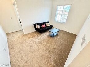 Building Photo - 20 Barbara Ln