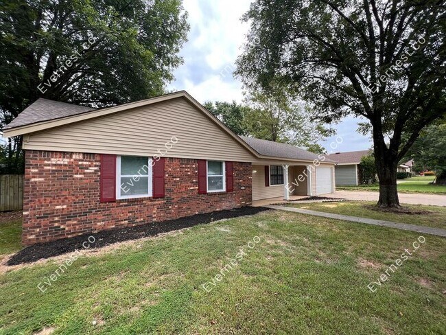 Building Photo - 644 Clarington Dr