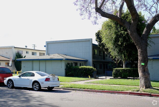 Building Photo - 11522 Stuart Dr