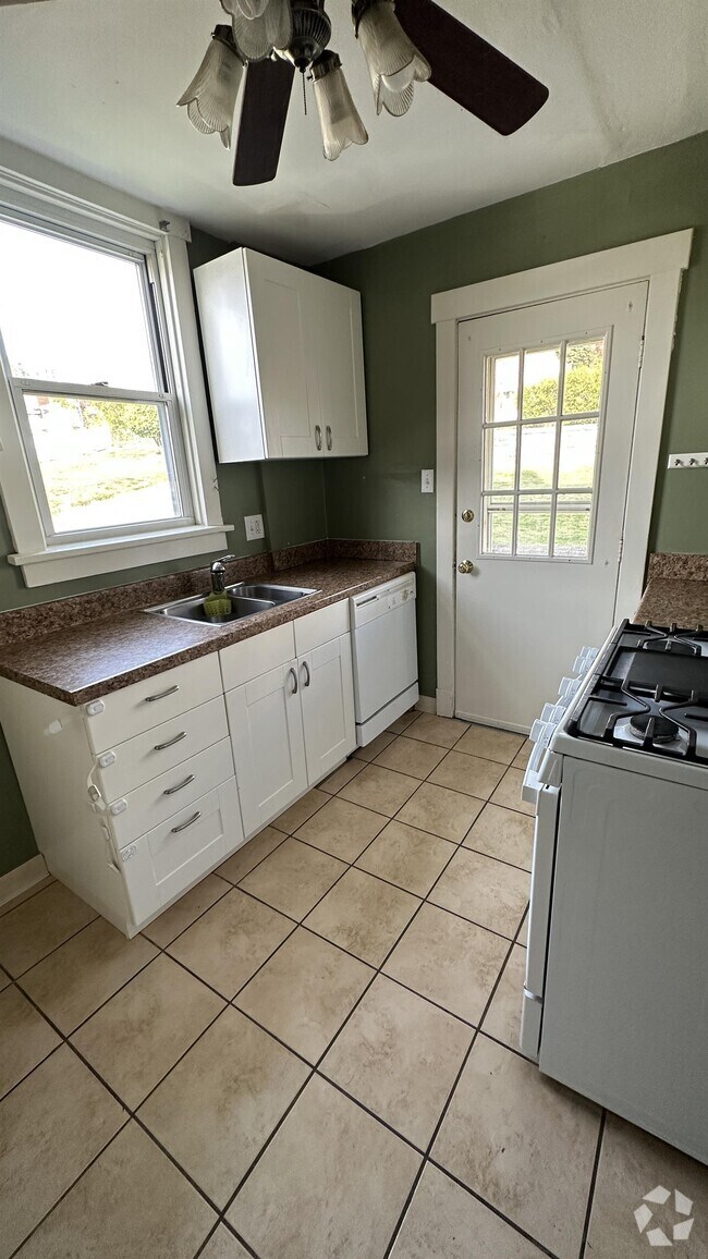 Overbrook Houses for Rent with a Garage Pittsburgh, PA 1 Homes