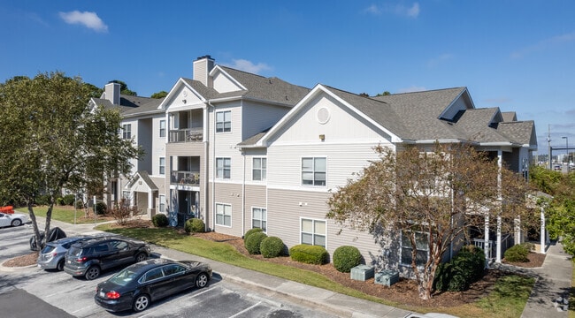 Building Photo - The Willow