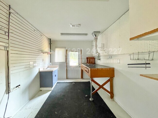 Building Photo - 18118 20th Dr SE
