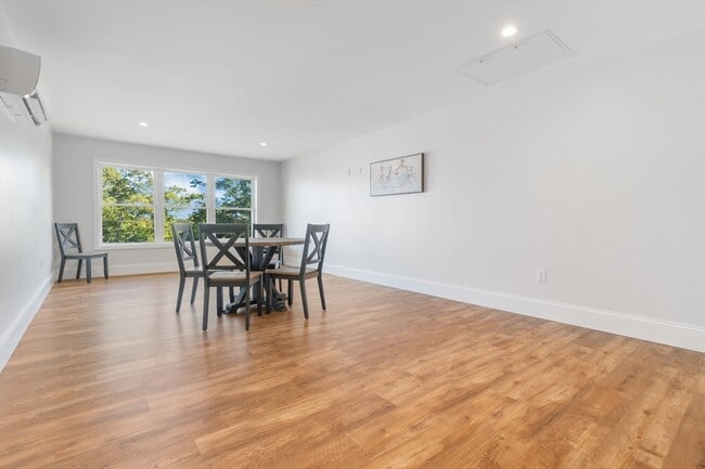 Foto del edificio - 21 Paul Francis Way