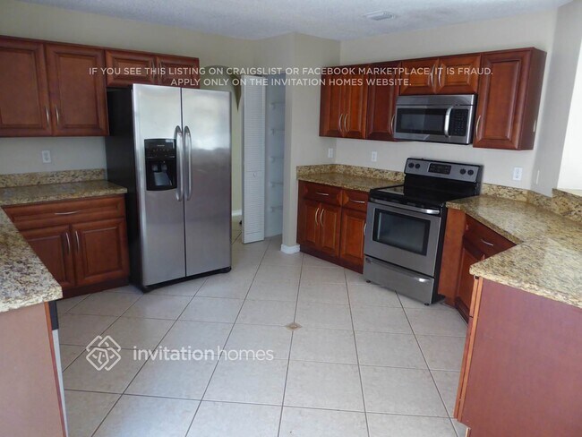Foto del edificio - 14730 SW 156th Ave