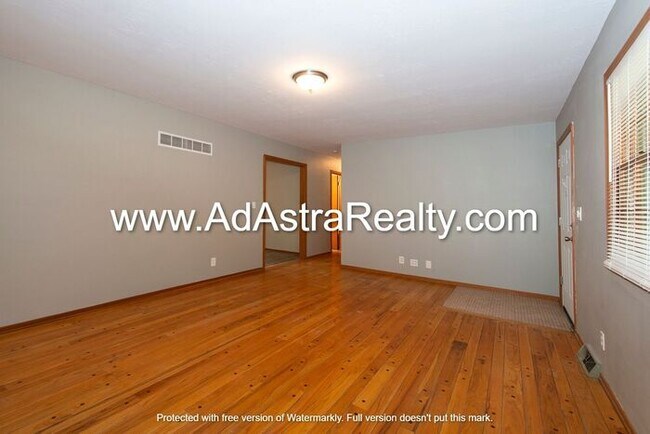 Foto del edificio - Beautiful Home in Blue Springs-Available NOW!!