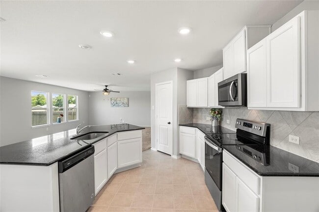 Building Photo - 117 W Point Way