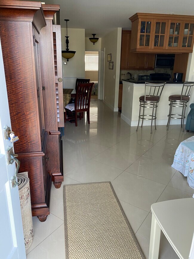 Foto del edificio - 467 Golden Isles Dr
