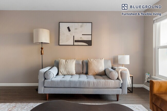 Foto del edificio - 710 Laurel Ave