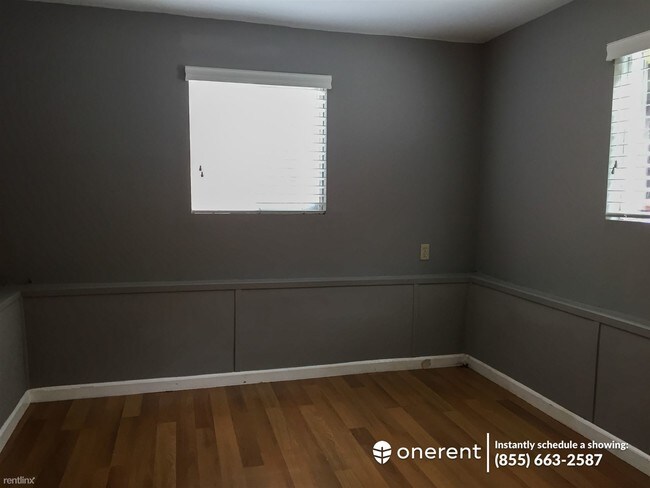 Building Photo - 2 br, 1.5 bath Apartment - 2817 1/2 22nd St.