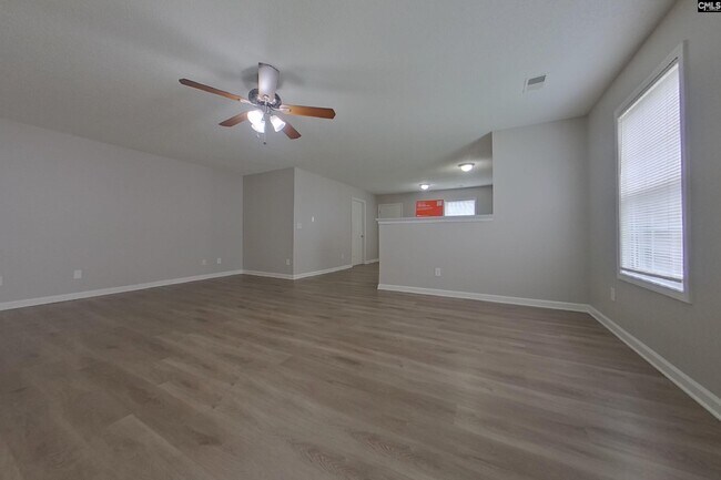 Foto del edificio - 404 Castle Ridge Dr