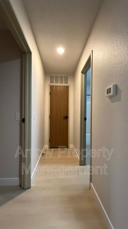 Foto del edificio - 515 W Saunders Ave