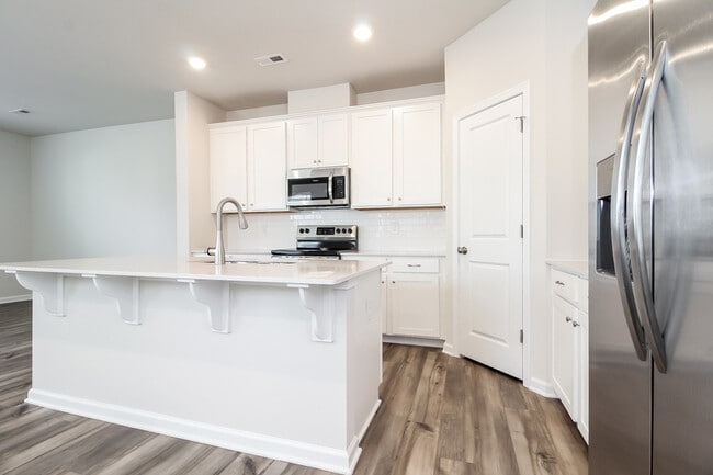 Building Photo - 14 Gaskins Trl