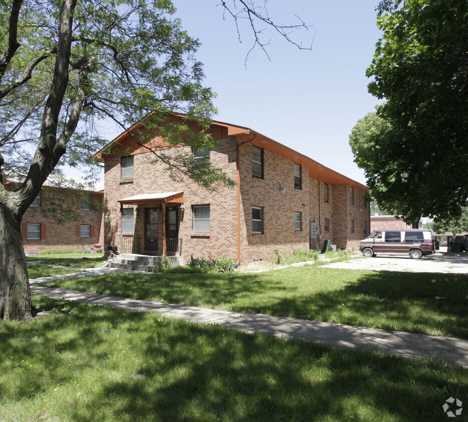 Primary Photo - 4700-4722 Judson St