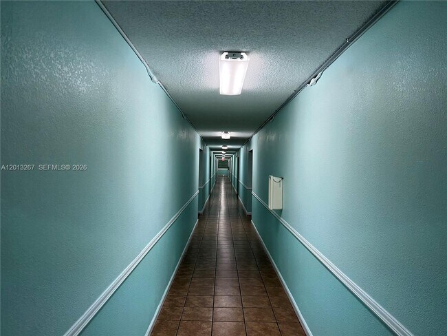 Foto del edificio - 2075 SW 122nd Ave