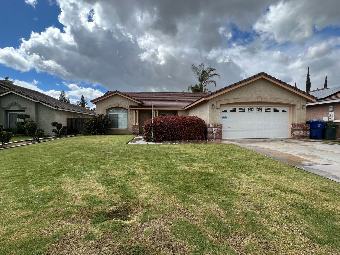 Foto principal - Southwest 3 bedroom with a pool