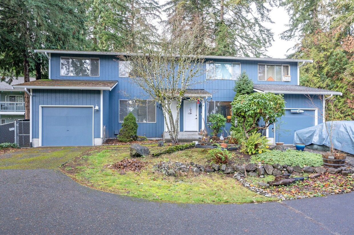 Foto principal - Spacious 3 Bedroom Home in Bremerton!