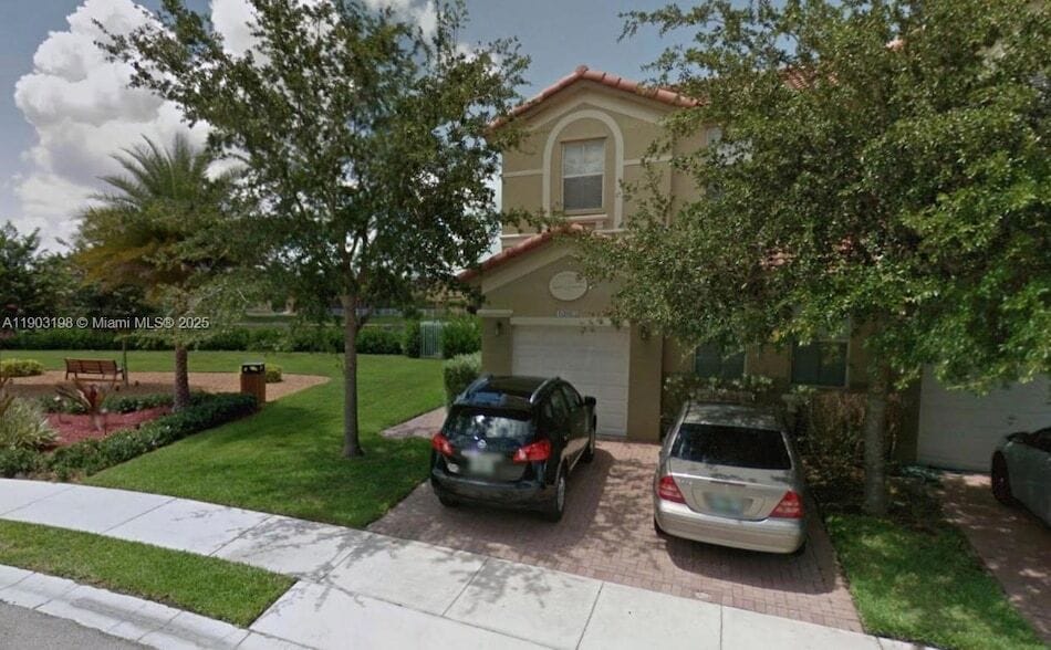 Foto principal - 10983 NW 79th St