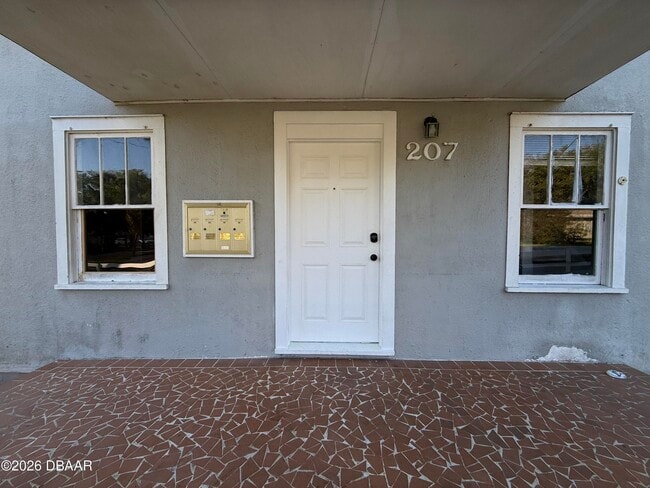 Building Photo - 207 Francis Parkman Pl