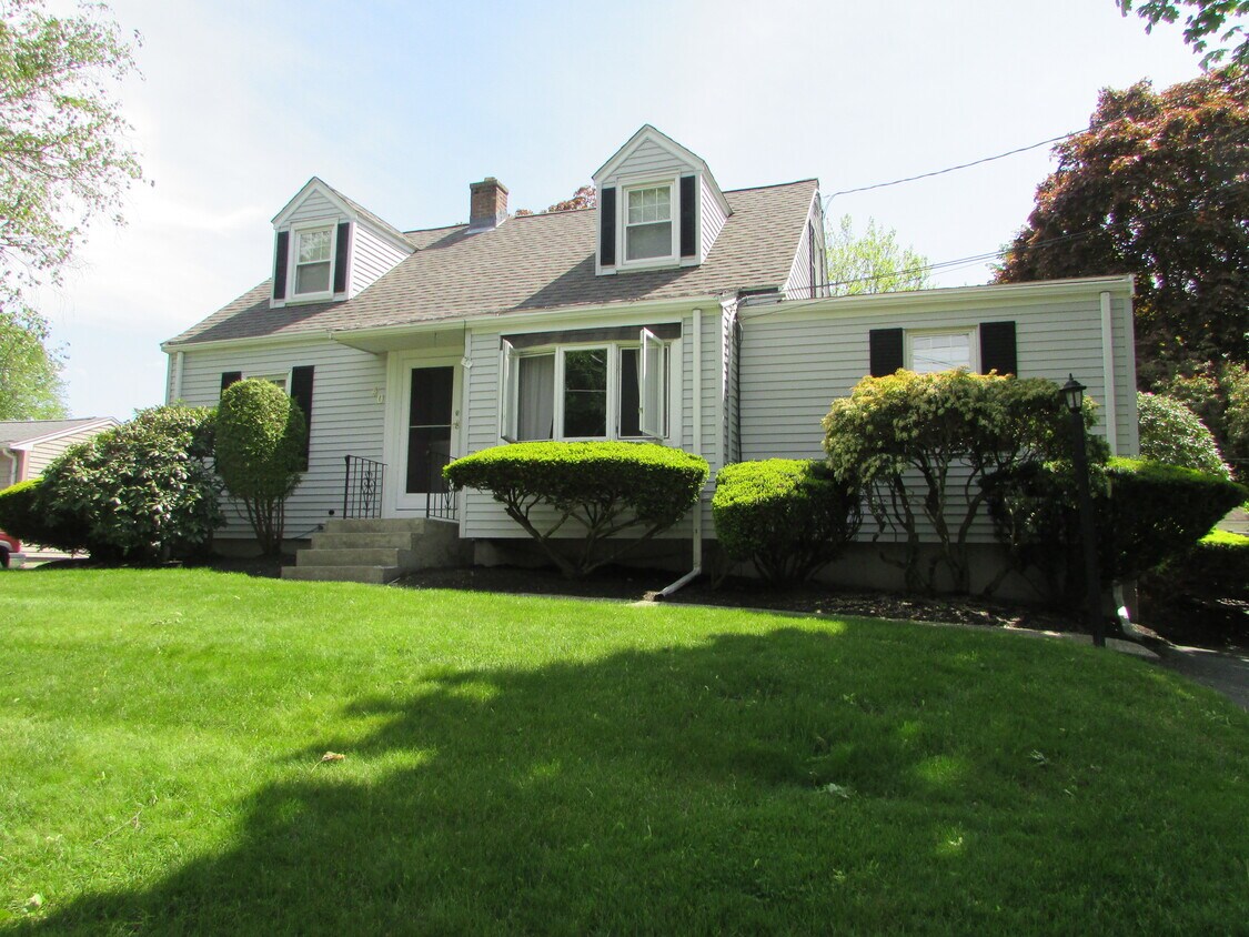 Primary Photo - 30 Berkley St