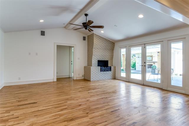 Foto del edificio - 7127 Brookshire Cir