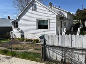Building Photo - 340 6th St