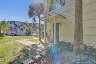 Building Photo - 3600 NW 5th Terrace