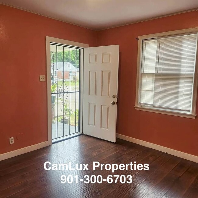 Foto del edificio - 3484 Vernon Ave