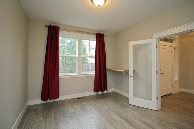 Building Photo - Spectacular Newer Construction Aloha 4 Bed/2.5 Bath Home on Dead-End Street