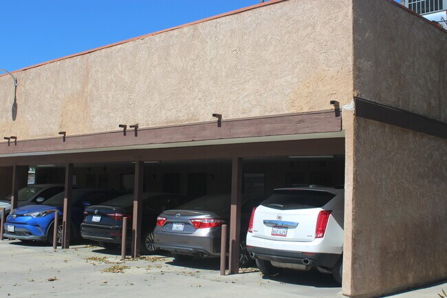 Foto del edificio - 1960 W Linden St