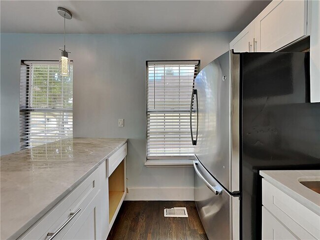 Foto del edificio - 233 Vine St NW