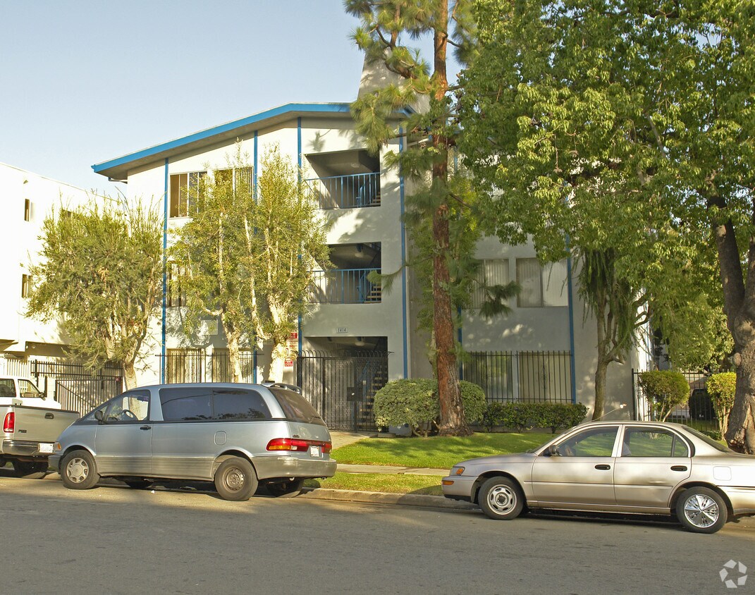 1414 S St Andrews Pl, Los Angeles, CA 90019 Apartments in Los Angeles