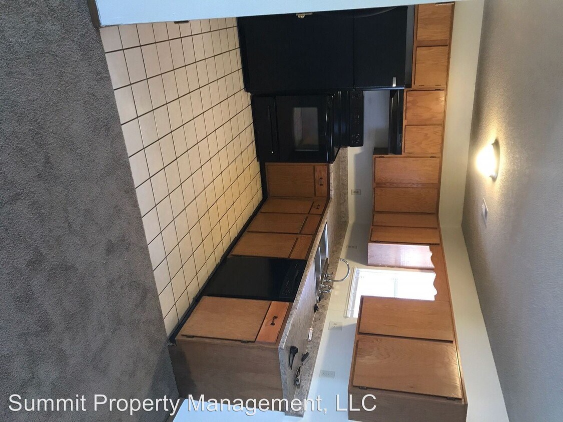 1101 Backus Ave, Springdale, AR 72764 Room for Rent in Springdale, AR