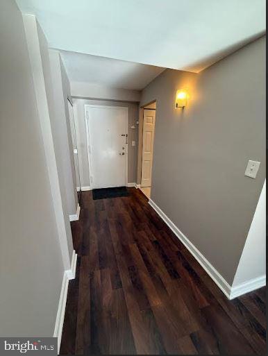 Foto del edificio - 7621 Tremayne Pl