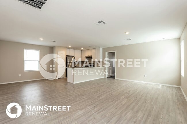 Building Photo - 7246 Meadow Acrs