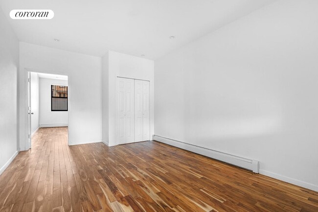 Building Photo - 466 Sackett St