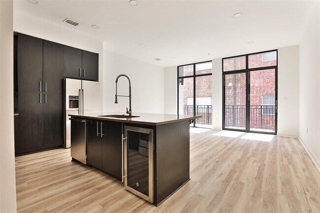 Foto del edificio - 4820 Caroline St