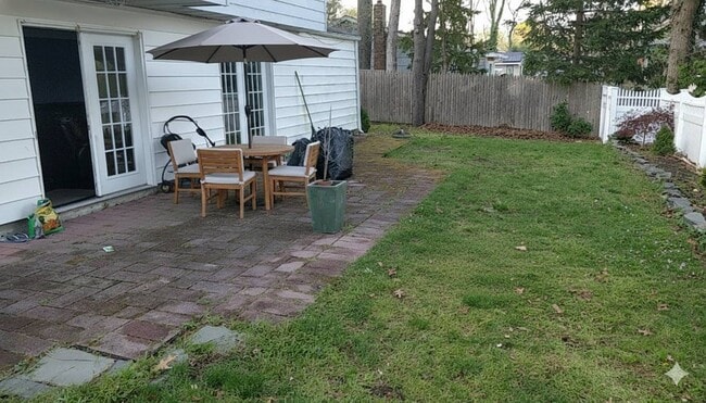 Building Photo - 461 Gibbs Pond Rd