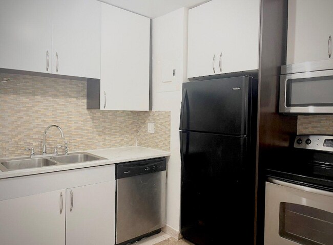 Photo - 2349 NE 9th St (Pompano Beach, FL) House