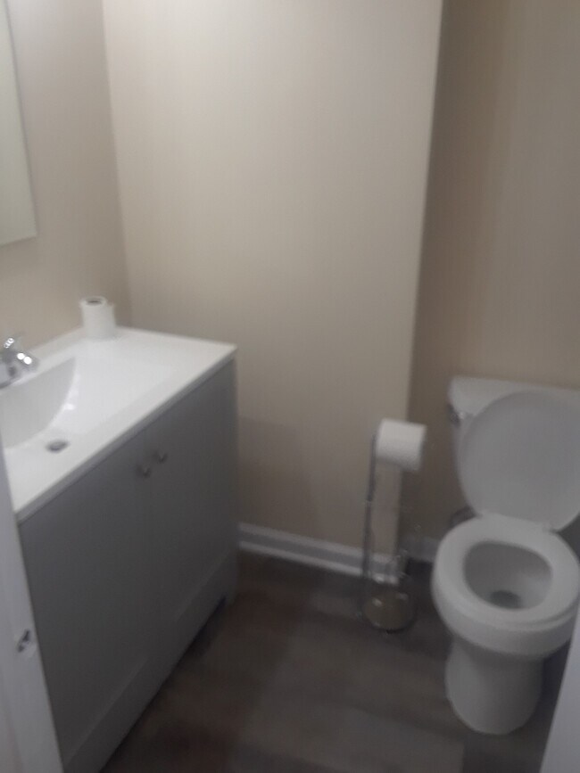 Foto del edificio - 9449 Fairgreen Ln