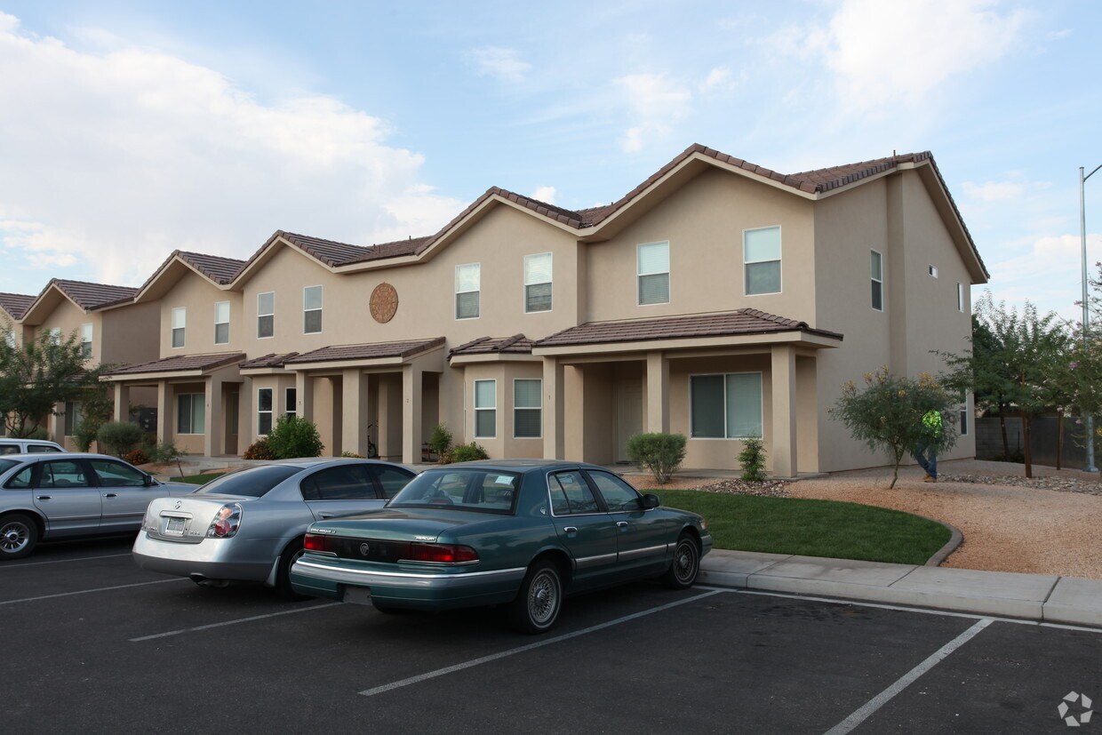 Units 14 Apartments in Mesquite, NV